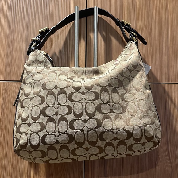 Coach Hobo - Picture 2 of 4